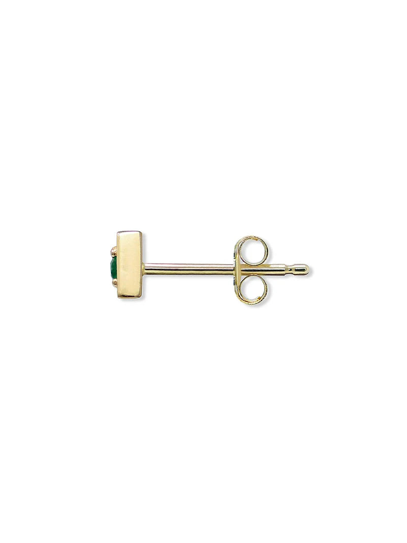 14Y Cleo Triangle Stud 2mm