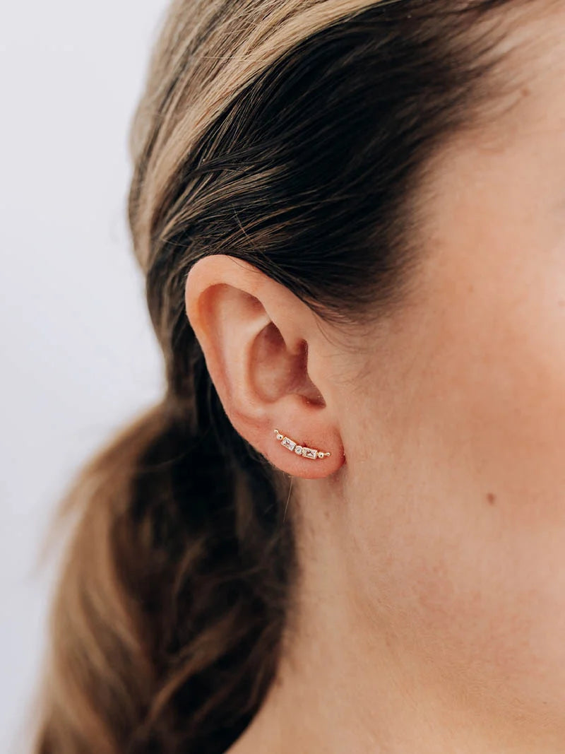 14 Karat Cleo Deco Ear Crawler