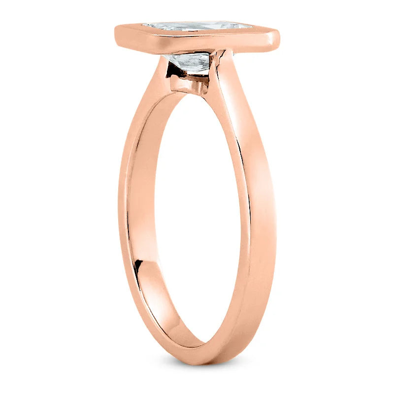 Solitaire diamant taille émeraude en or 14 carats