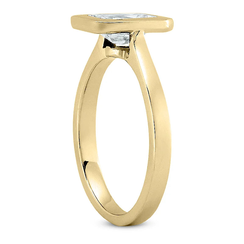 Solitaire diamant taille émeraude en or 14 carats
