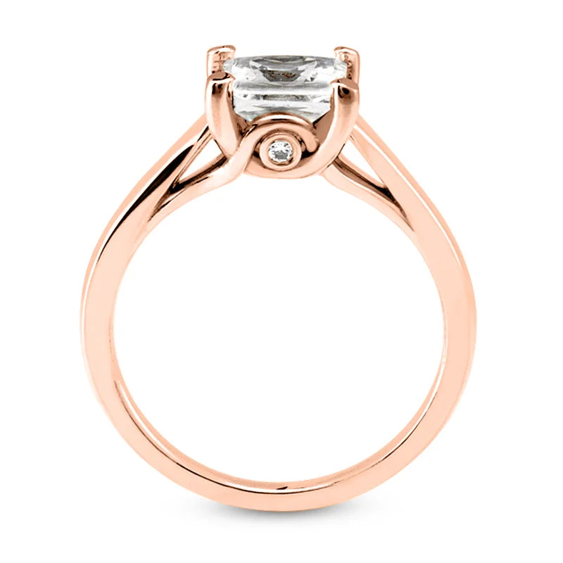 Solitaire diamant taille émeraude en or 14 carats