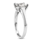 Solitaire diamant taille émeraude en or 14 carats