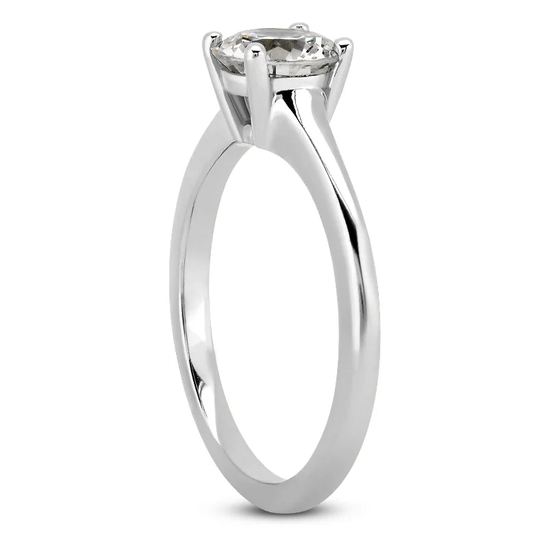 Solitaire diamant taille émeraude en or 14 carats