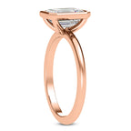 Solitaire diamant taille émeraude en or 14 carats