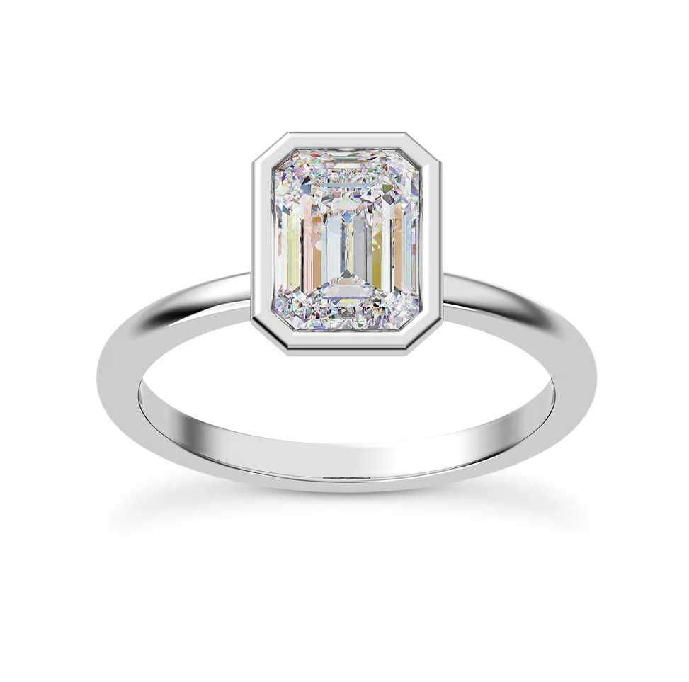 Solitaire diamant taille émeraude en or 14 carats