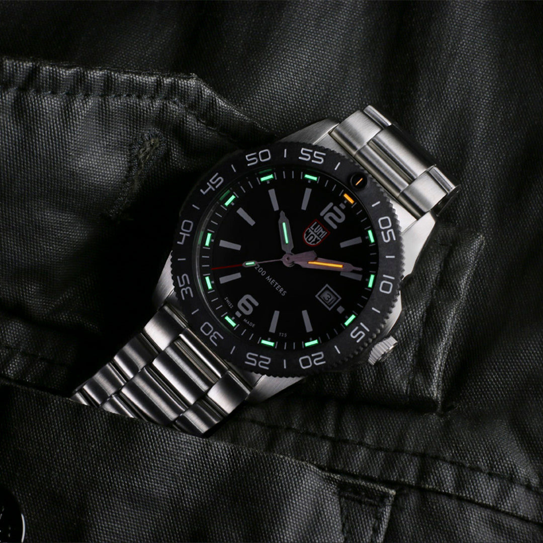 Pacific Diver, 44MM - 3122